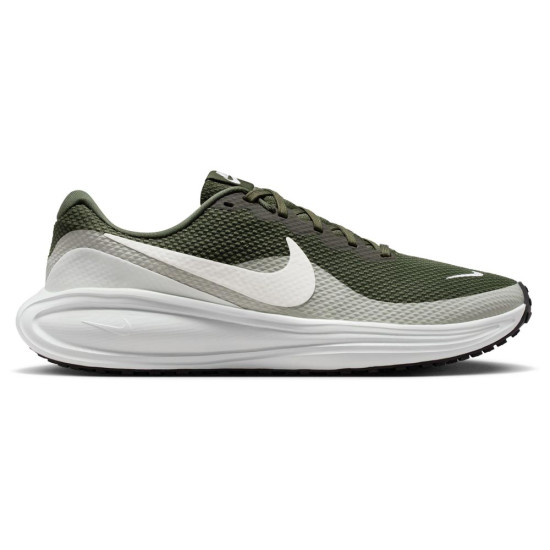 Nike Revolution 8